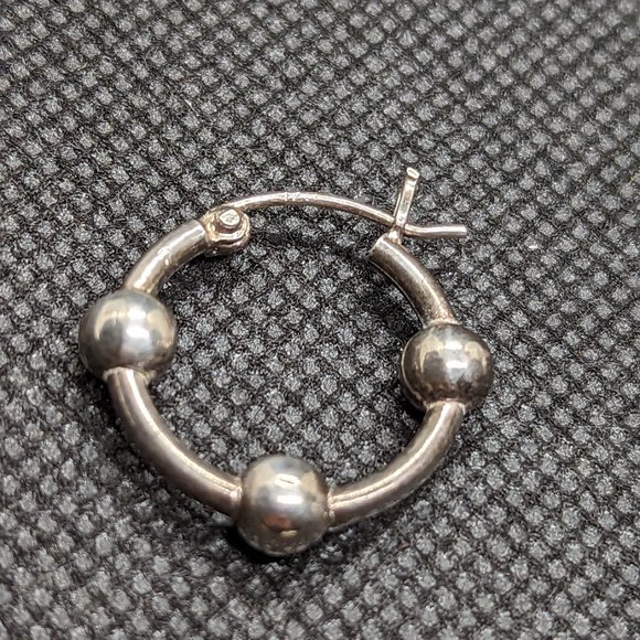 Vintage goth hoops with beads - silver - Picture 3 of 3